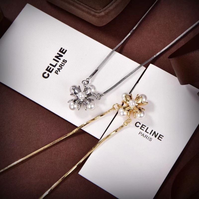 Ce**e necklaces